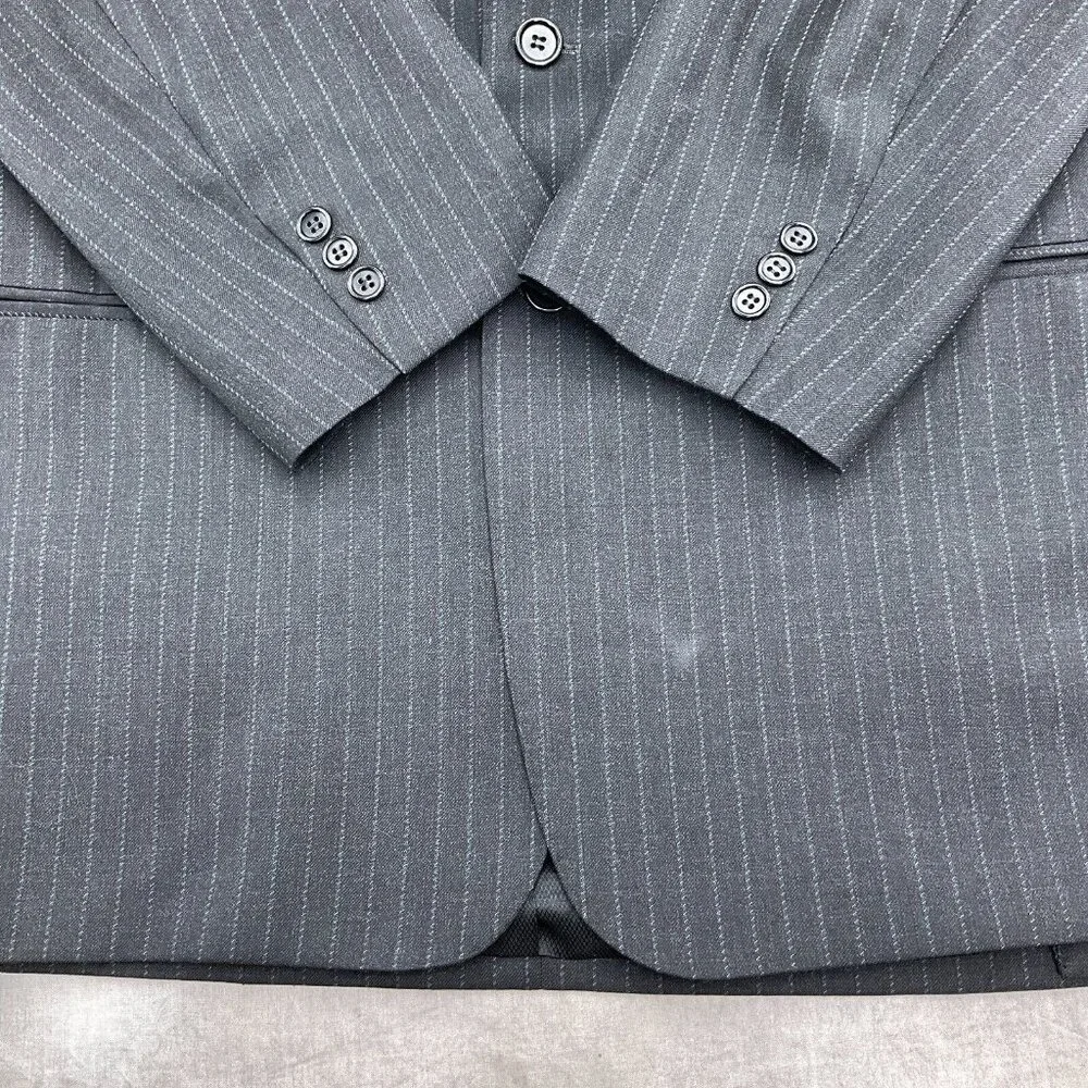 Luciano Carreli Uomo Difference Suit Men 44R 38W Gray Stripe Super 140s Wool VTG